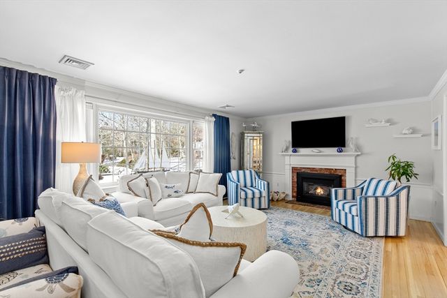 1415 Old Post Rd, Barnstable, MA 02648