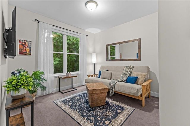 68 Laurentide Lane, South Burlington, VT 05403