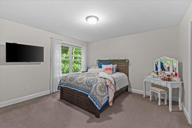 68 Laurentide Lane, South Burlington, VT 05403