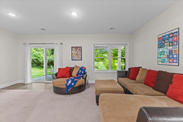 68 Laurentide Lane, South Burlington, VT 05403