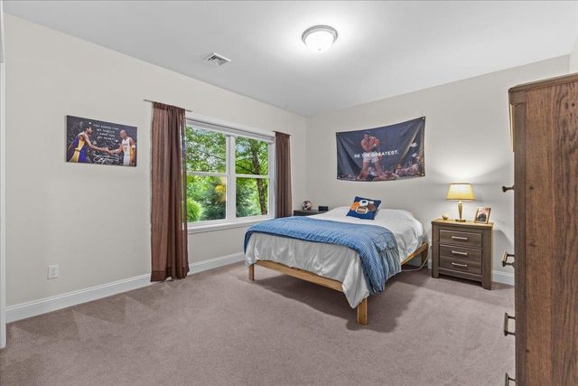 68 Laurentide Lane, South Burlington, VT 05403