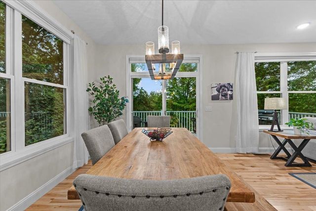 68 Laurentide Lane, South Burlington, VT 05403