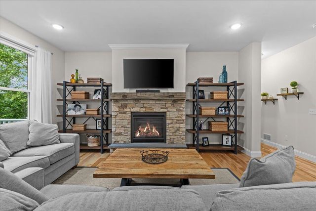 68 Laurentide Lane, South Burlington, VT 05403