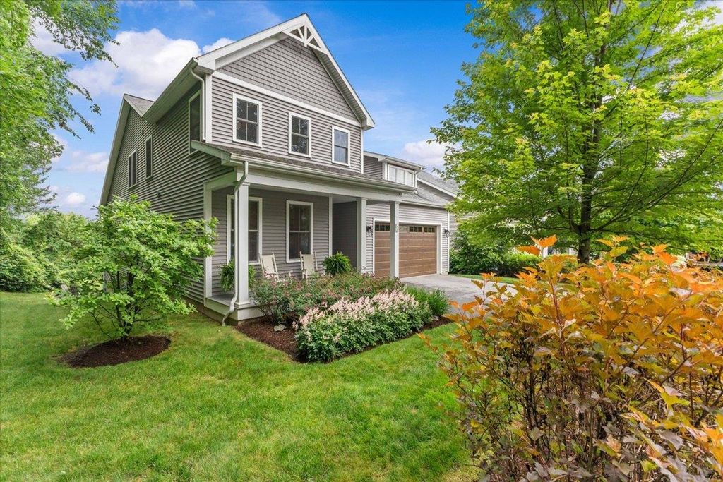 68 Laurentide Lane, South Burlington, VT 05403