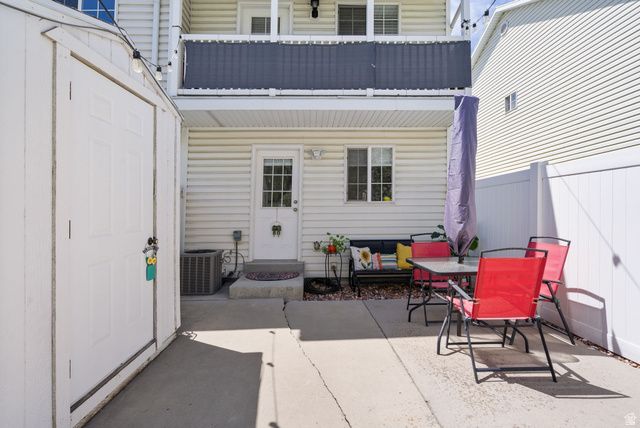 732 N 200 E, Springville, UT 84663