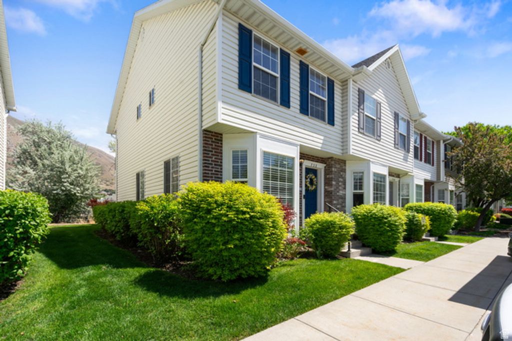 732 N 200 E, Springville, UT 84663