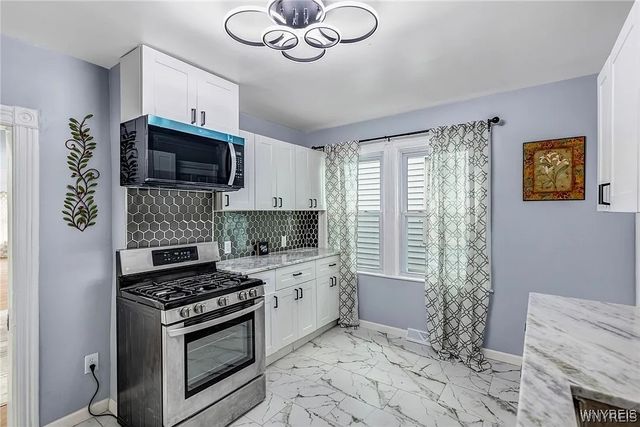 405 West Ferry Lower, Buffalo, NY 14213