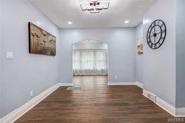 405 West Ferry Lower, Buffalo, NY 14213