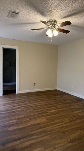 451 Oakdale Drive, Stafford, TX 77477