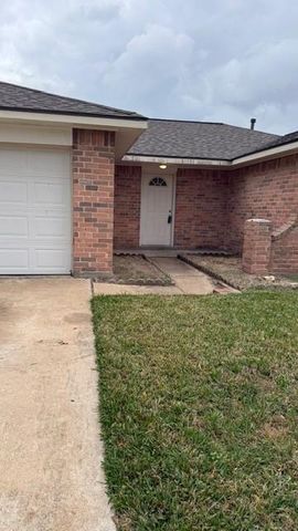 451 Oakdale Drive, Stafford, TX 77477