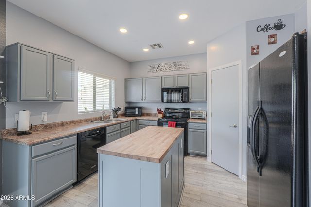 45574 W TULIP Lane, Maricopa, AZ 85139