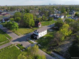 5303 Hurlbut Street, Detroit, MI 48213