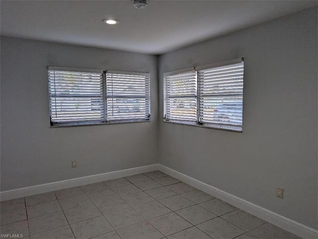 256 SE 46th TER, Cape Coral, FL 33904