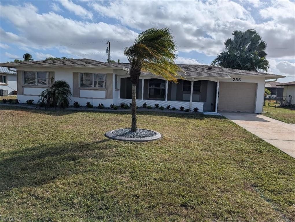 256 SE 46th TER, Cape Coral, FL 33904