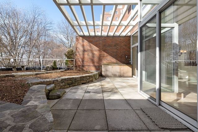 975 Memorial Drive 204, Cambridge, MA 02138