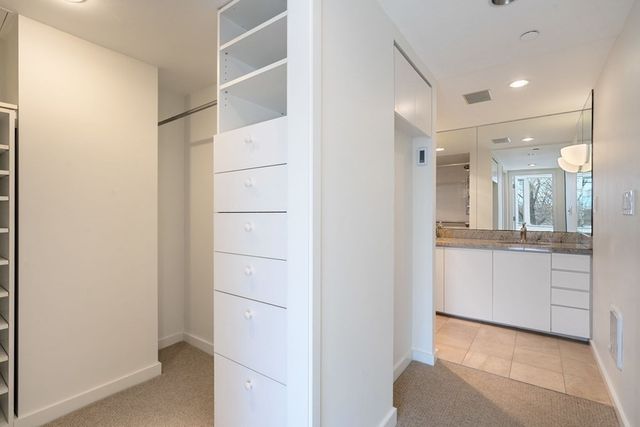 975 Memorial Drive 204, Cambridge, MA 02138
