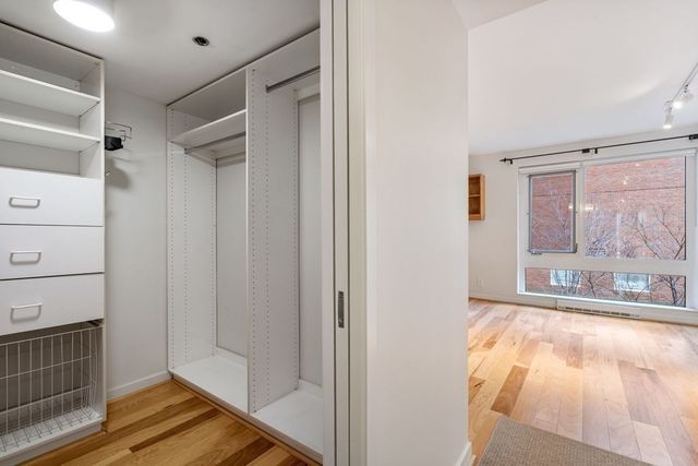 975 Memorial Drive 204, Cambridge, MA 02138