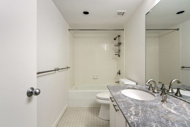 975 Memorial Drive 204, Cambridge, MA 02138