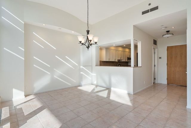 975 Memorial Drive 204, Cambridge, MA 02138