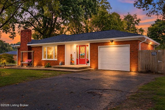 9817 Northridge Dr, Louisville, KY 40272