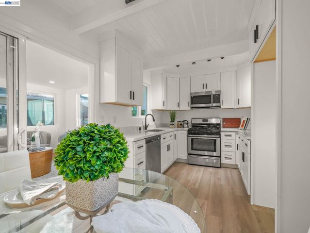 36605 Hafner St, Newark, CA 94560