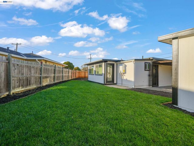 36605 Hafner St, Newark, CA 94560