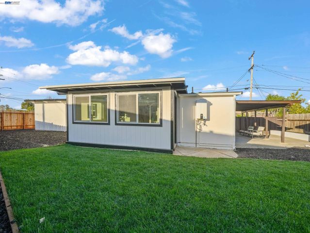 36605 Hafner St, Newark, CA 94560