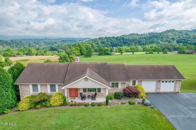 451 Highland Acres, Mountain City, TN 37683