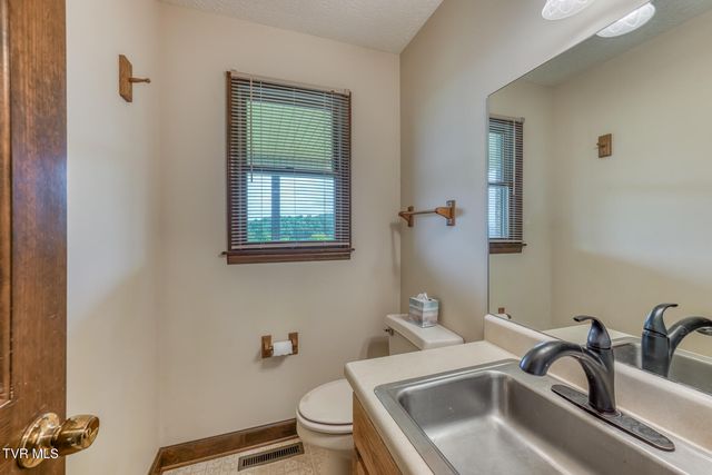 451 Highland Acres, Mountain City, TN 37683