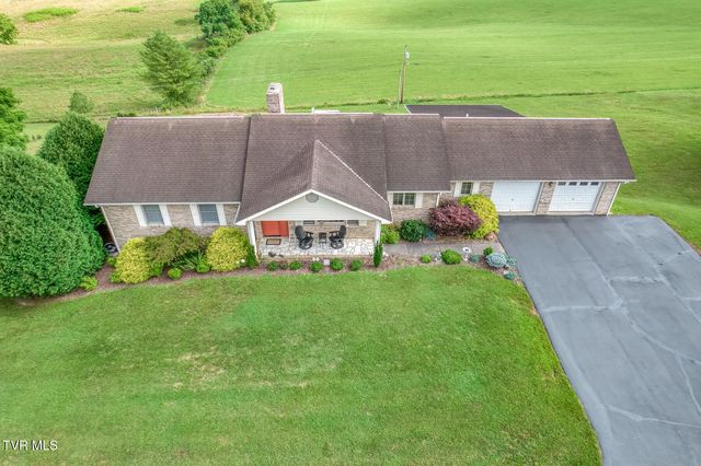 451 Highland Acres, Mountain City, TN 37683
