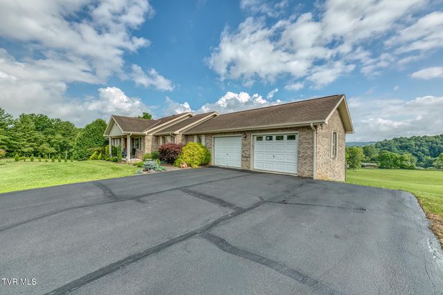 451 Highland Acres, Mountain City, TN 37683