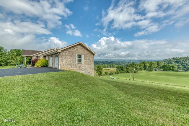 451 Highland Acres, Mountain City, TN 37683