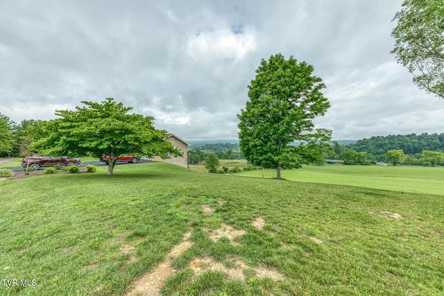 451 Highland Acres, Mountain City, TN 37683