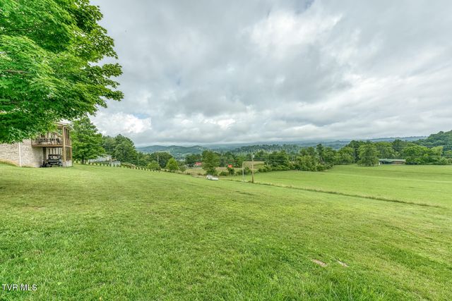 451 Highland Acres, Mountain City, TN 37683