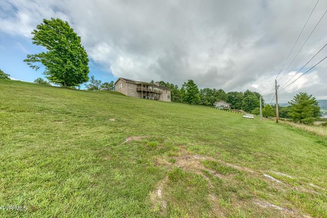451 Highland Acres, Mountain City, TN 37683