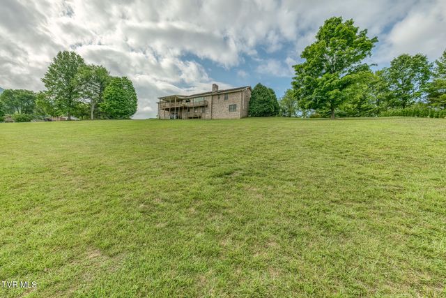 451 Highland Acres, Mountain City, TN 37683