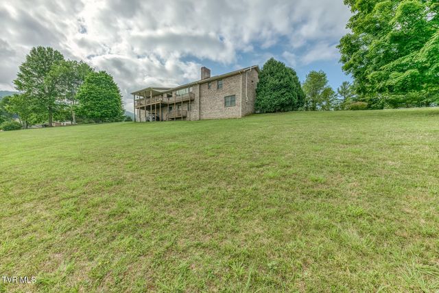 451 Highland Acres, Mountain City, TN 37683