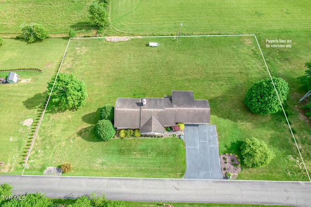 451 Highland Acres, Mountain City, TN 37683