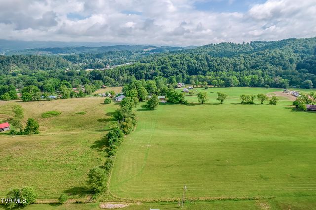 451 Highland Acres, Mountain City, TN 37683
