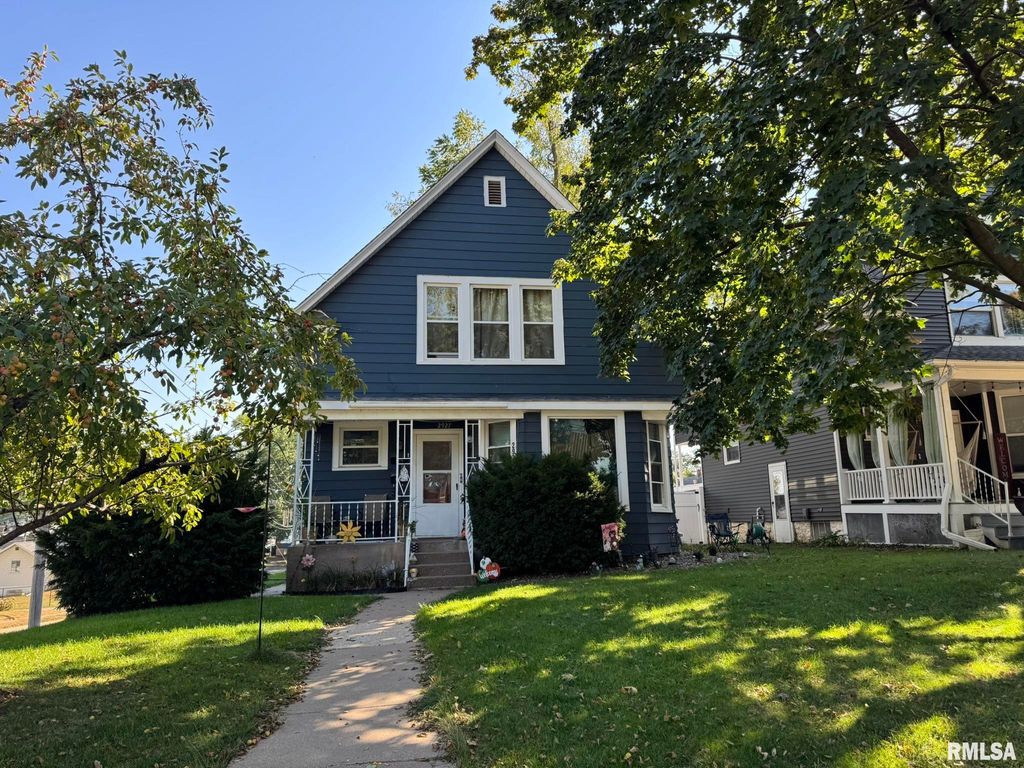 2927 FAIR Avenue, Davenport, IA 52803