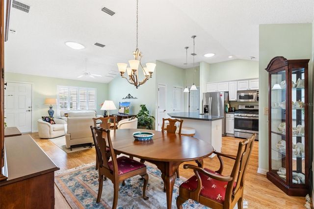 2725 MORVEN PARK WAY, The Villages, FL 32162