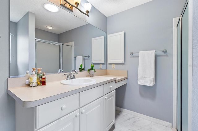 2725 MORVEN PARK WAY, The Villages, FL 32162