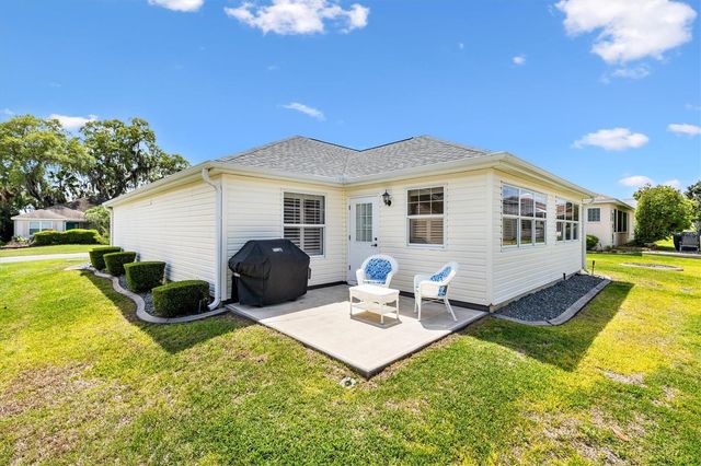 2725 MORVEN PARK WAY, The Villages, FL 32162