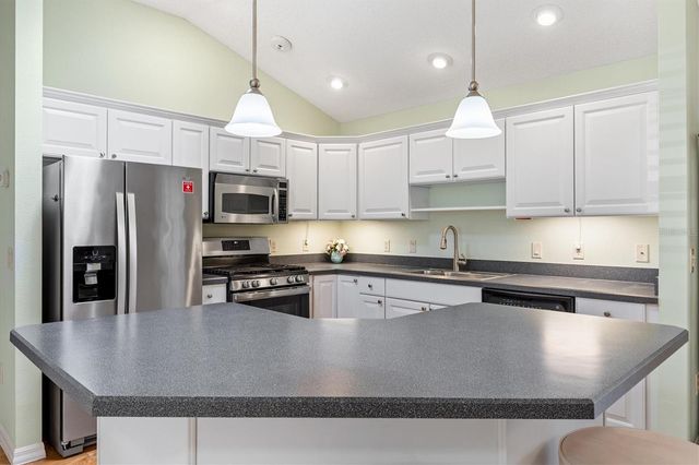 2725 MORVEN PARK WAY, The Villages, FL 32162