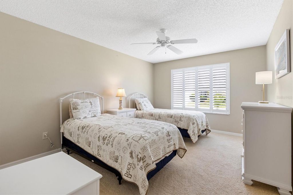 Image 23 of property listing at 2725 MORVEN PARK WAY, The Villages, FL 32162