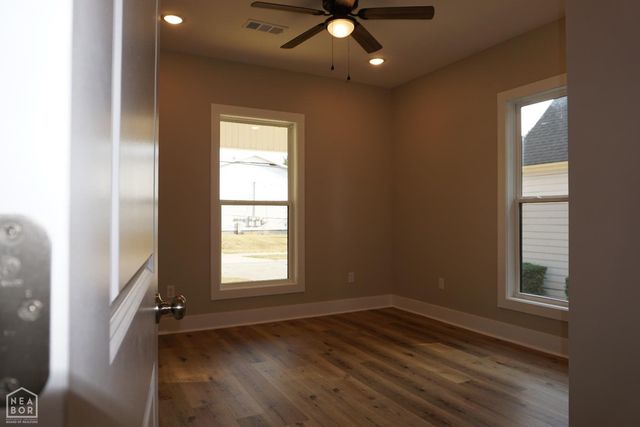 903 W Matthews Avenue, Jonesboro, AR 72401