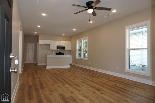 903 W Matthews Avenue, Jonesboro, AR 72401