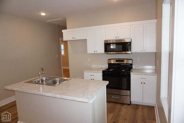 903 W Matthews Avenue, Jonesboro, AR 72401