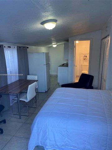 7121 Taft St A, Hollywood, FL 33024