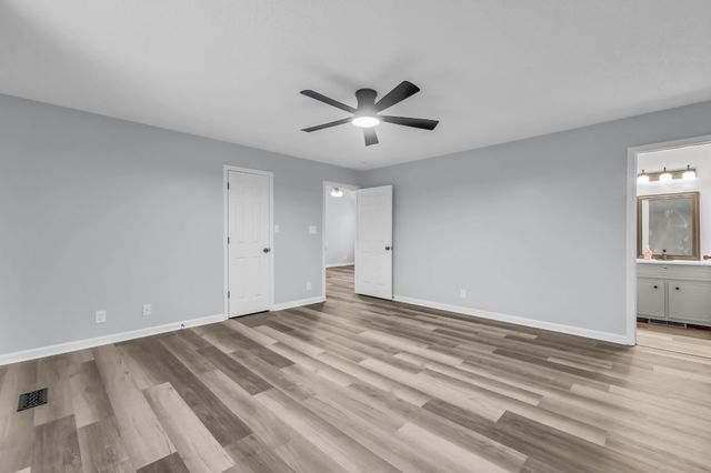 901 Lindsey Dr, Clarksville, TN 37042